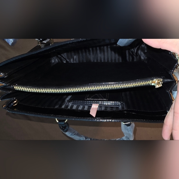 Victoria's Secret Black and Tan Satchel & Wallet - Picture 5 of 7